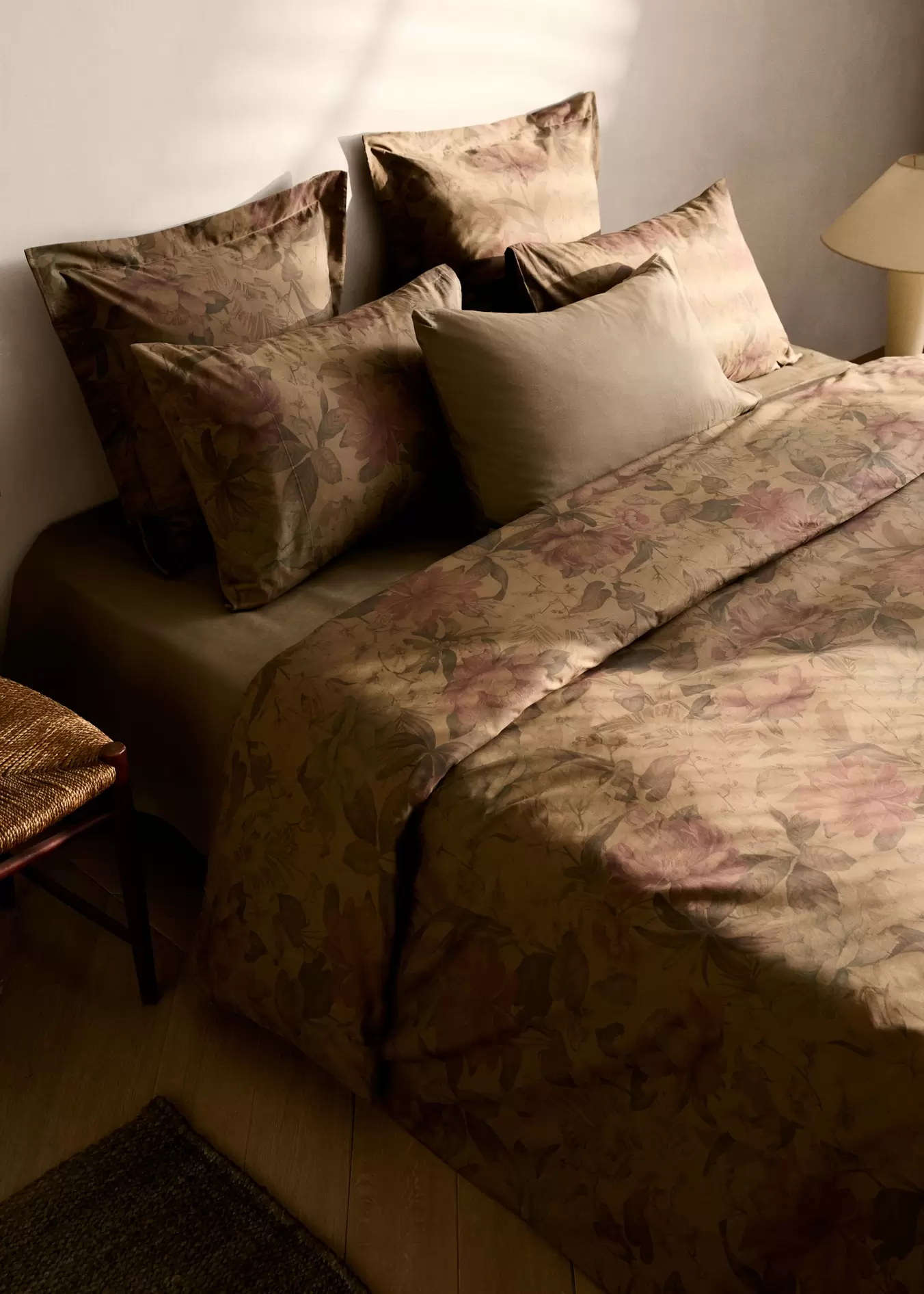Bettbezug aus Baumwollperkal mit mehrfarbigem Blumenmuster für Bett 150/160 cm