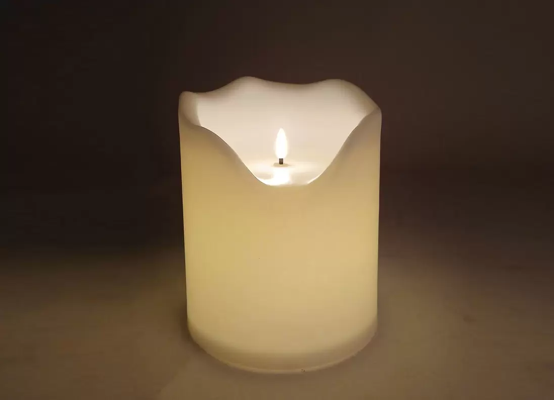 XL LED-Outdoor-Kerze mit Timer 16x20cm Warmweiß