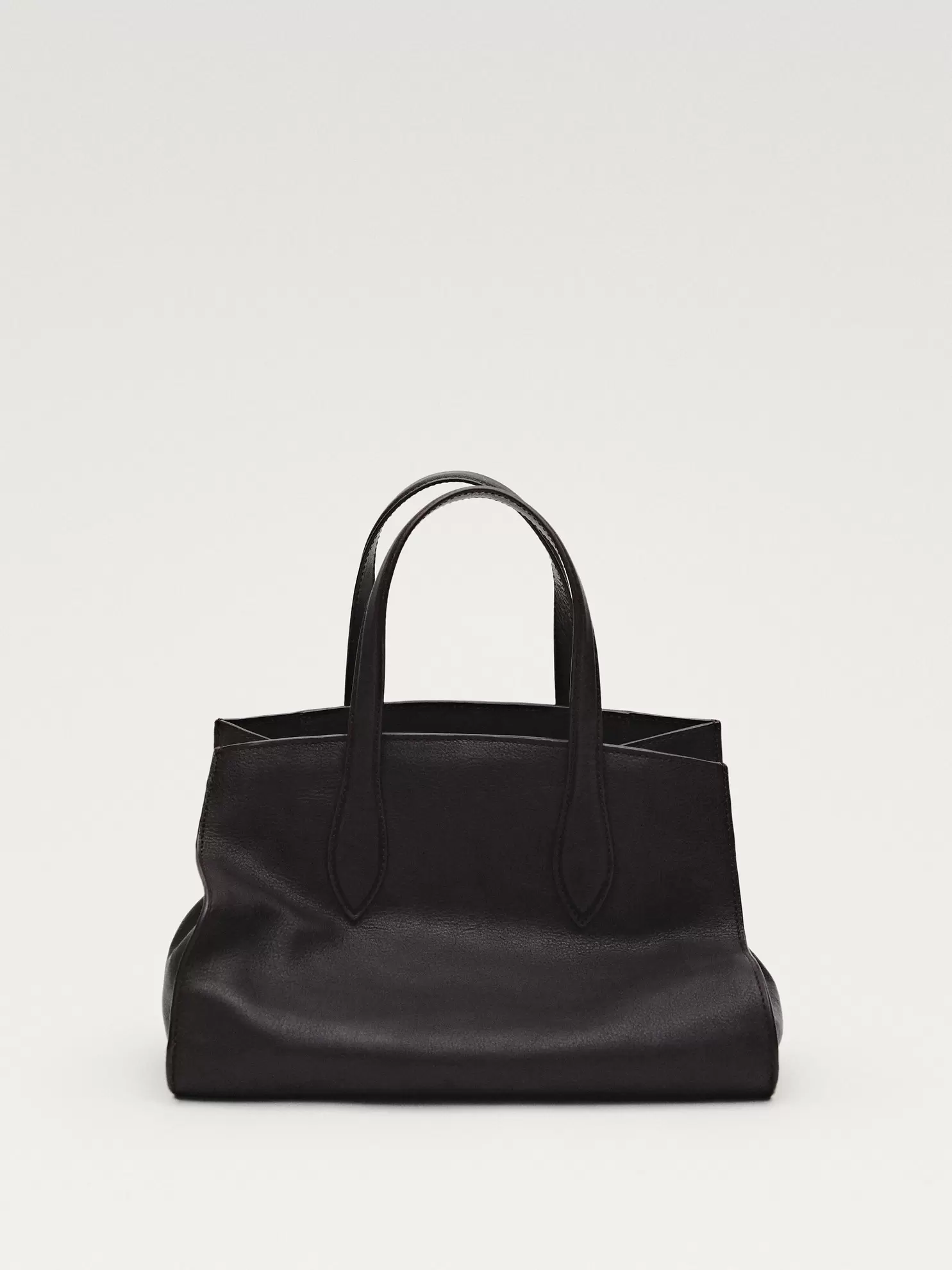 Tote poltsa, arkume-larruzkoa