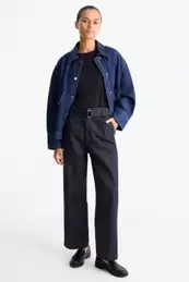 Barrel jeans with belt - high waist
