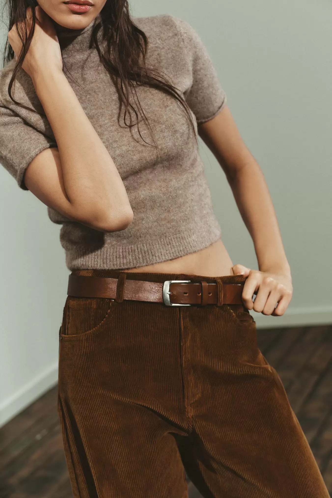 KURZÄRMLIGER PULLOVER AUS WEICHEM STRICK