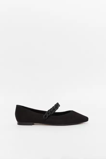 Chain detail flats + Colours      24.99€