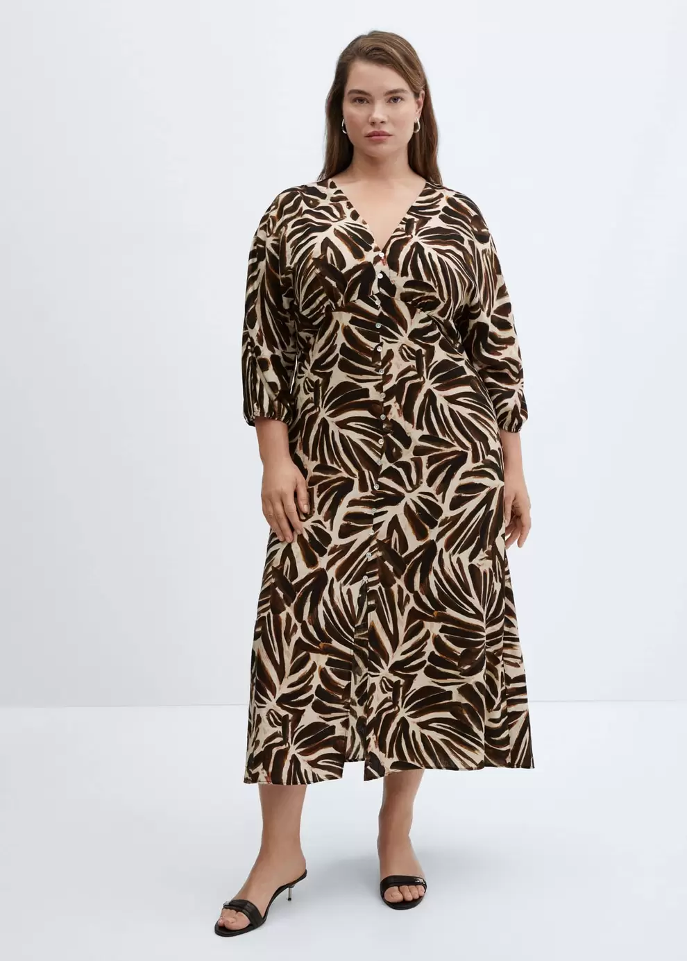 Φόρεμα εμπριμέ ντεκολτέ V