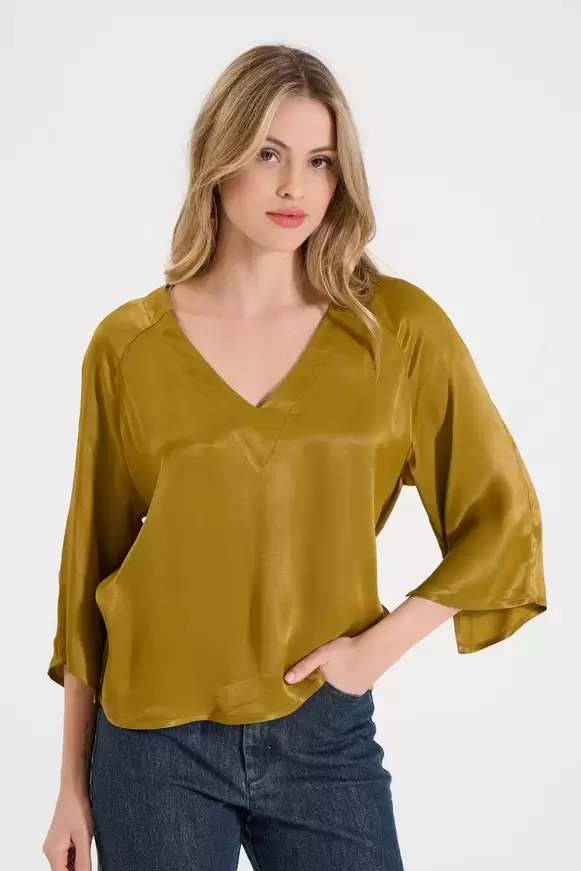 Σατέν Μπλούζα με V Λαιμόκοψη και Κουμπιά στην Πλάτη