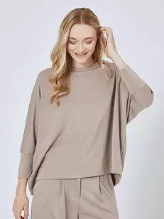 Top monochrome oversized