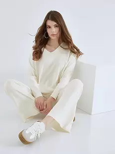 Knitted sweater and trousers set
