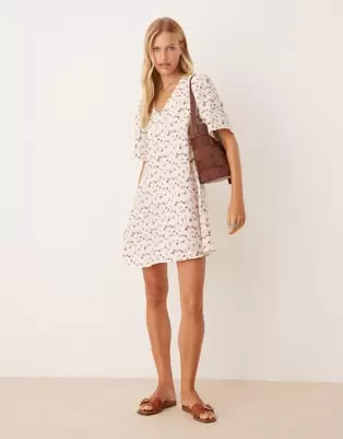 JDY short sleeve flower print mini dress in white