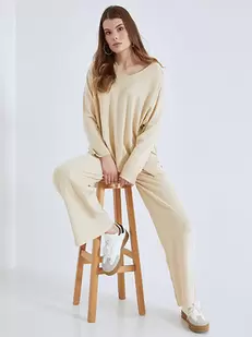 Knitted sweater and trousers set