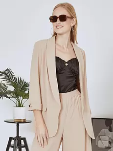 Blazer with shoulder pads