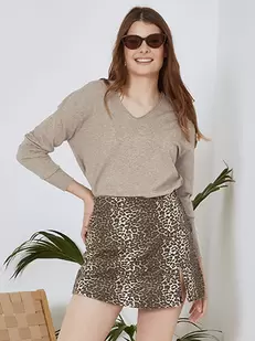 Sweater with rolled up V neckline