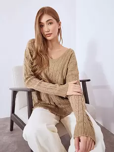 Sweater long with V neckline