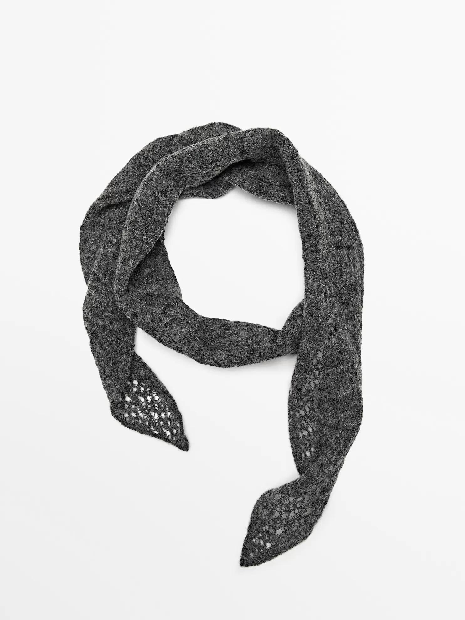 Πλεκτό φουλάρι σε στιλ γραβάτας