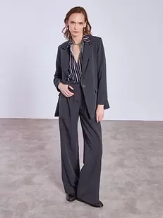 Παντελόνι με πιέτες