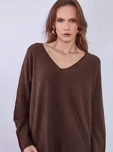 Πουλόβερ με V λαιμόκοψη