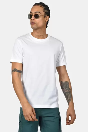 Ανδρικό T-shirt Normal Fit Από 100% Βαμβάκι Με Απαλή Υφή Και Καθαρό Design - ΛΕΥΚΟ Ανδρικό T-shirt Normal Fit Από 100% Βαμβάκι Με Απαλή Υφή Και Καθαρό Design - ΛΕΥΚΟ