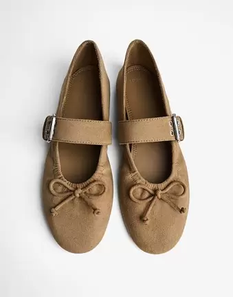 Bershka Buckled ballerina flats in tan
