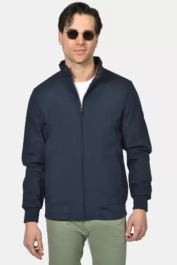 Ανδρικό Ανοιξιάτικο Μπουφάν Normal Fit – Minimal Σχεδιασμός & Ελαφριά Προστασία - ΜΠΛΕ                                                                Ανδρικό Ανοιξιάτικο Μπουφάν Normal Fit – Minimal Σχεδιασμός & Ελαφριά Προστασία - ΜΠΛΕ