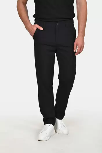 Ανδρικό Chinos Παντελόνι Normal Fit Με Καθαρή Γραμμή & Ελαστική Άνεση Κινήσεων - ΜΑΥΡΟ                                                                Ανδρικό Chinos Παντελόνι Normal Fit Με Καθαρή Γραμμή & Ελαστική Άνεση Κινήσεων - ΜΑΥΡΟ