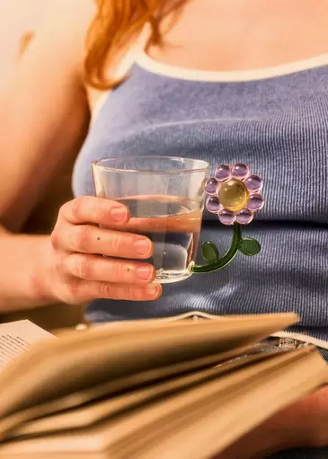Drinking glass with pink flower handle - 230 ml