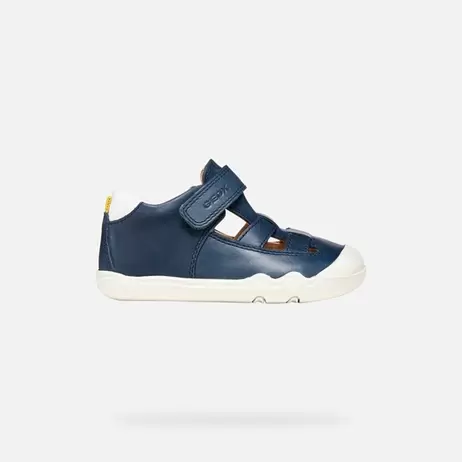 Online exclusive STEPPIEUP BABY Lightweight and flexible barefoot shoes €53,00 1 color