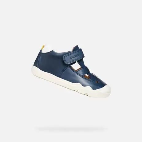 Online exclusive STEPPIEUP BABY Lightweight and flexible barefoot shoes €53,00 1 color