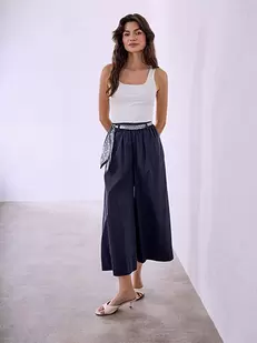 Παντελόνα cropped με αποσπώμενο μαντήλι