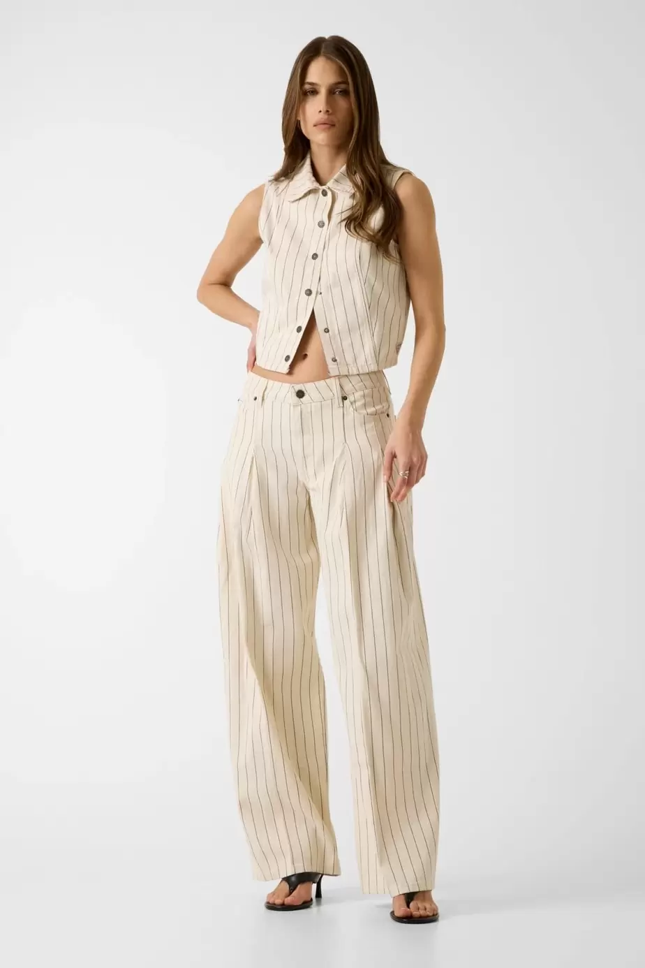 Jeans de pierna ancha plisada extra G12