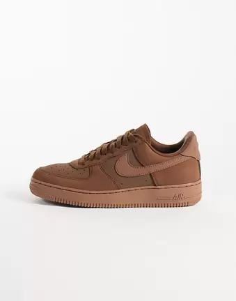 Nike Air Force 1 retro premium trainers in brown