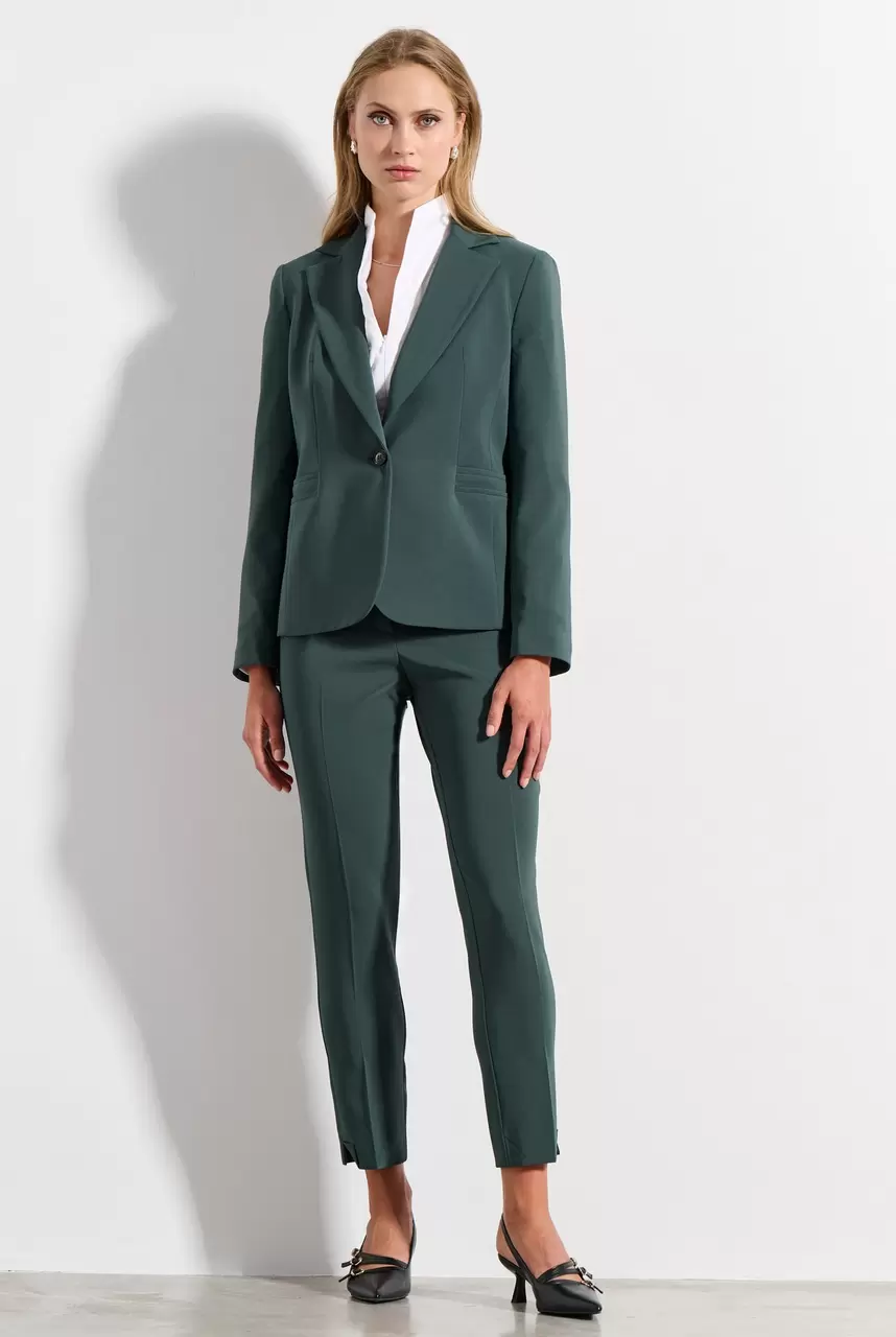 Fitted single-button blazer