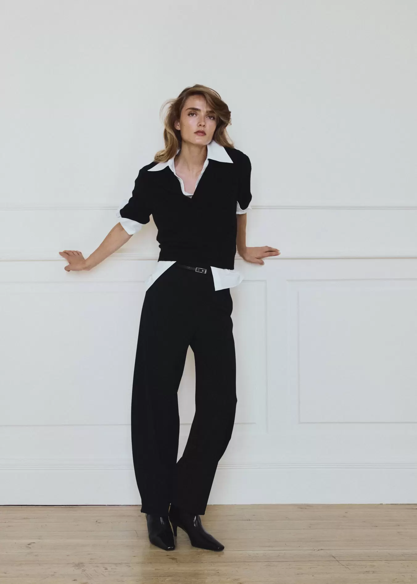 Balloon trousers with buckle belt