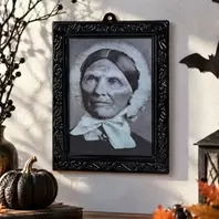 Halloween Κάδρο Τρομακτικό Πρόσωπο Ηλικιωμένης 22x28cm