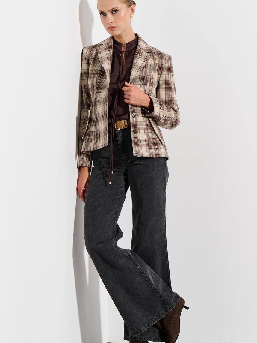 Checked blazer with buttons