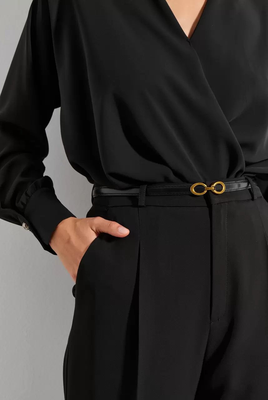 Belt with metal buckle