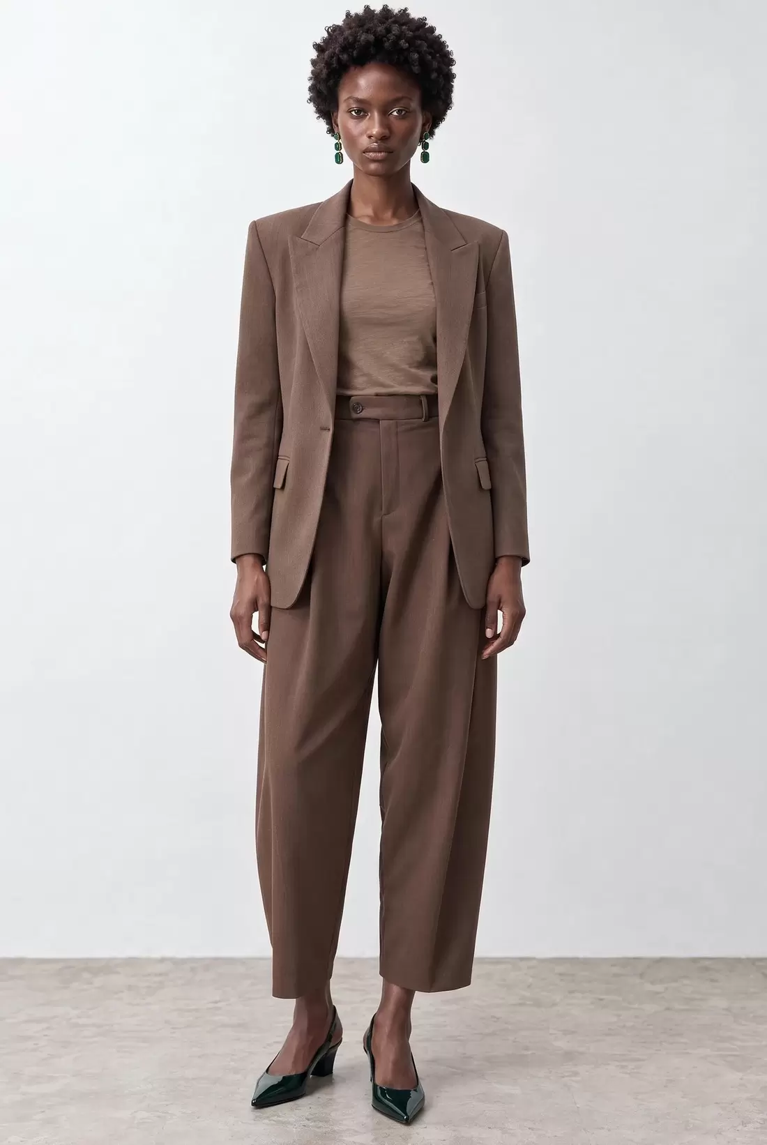 Pleated trousers