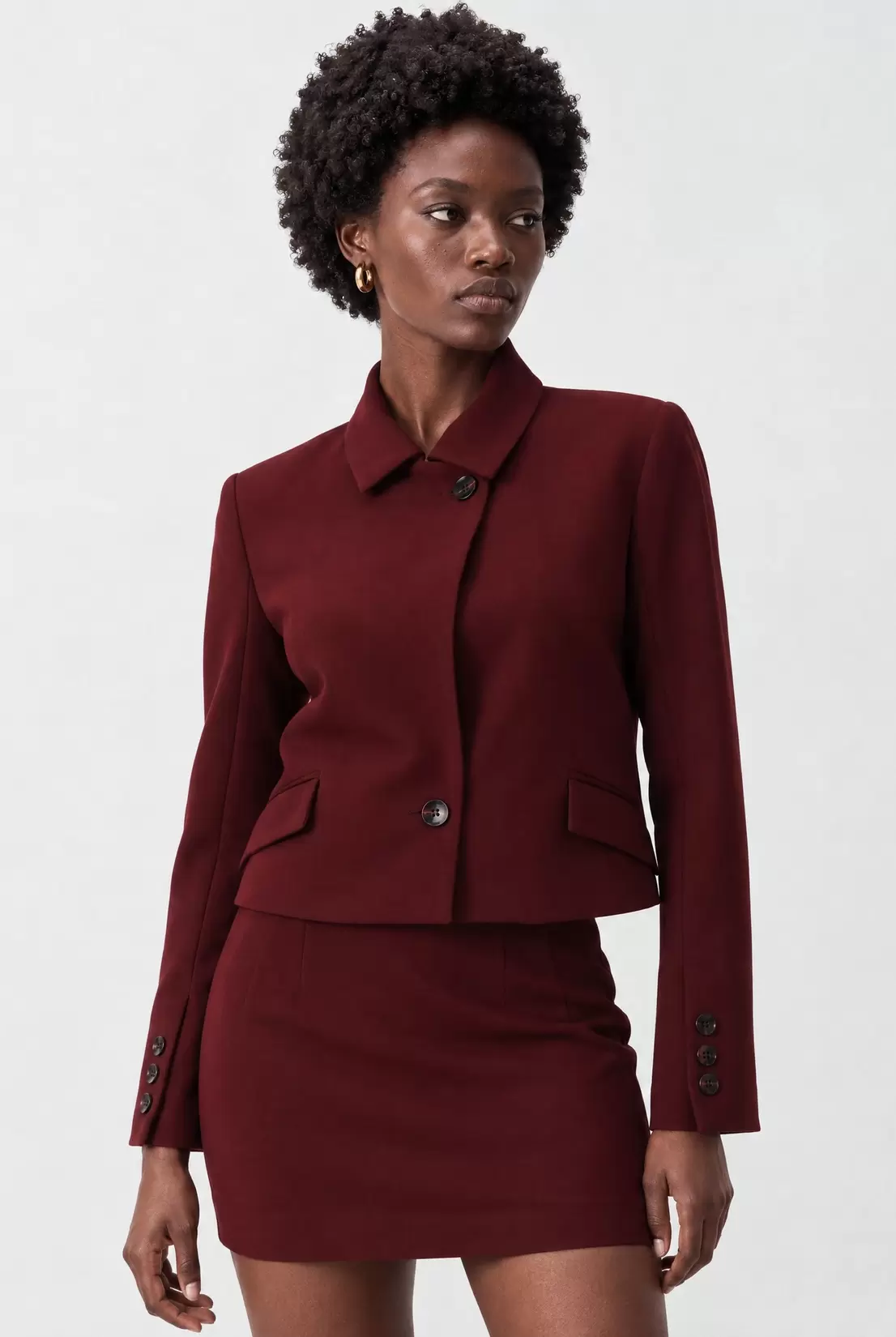 Cropped blazer with buttons