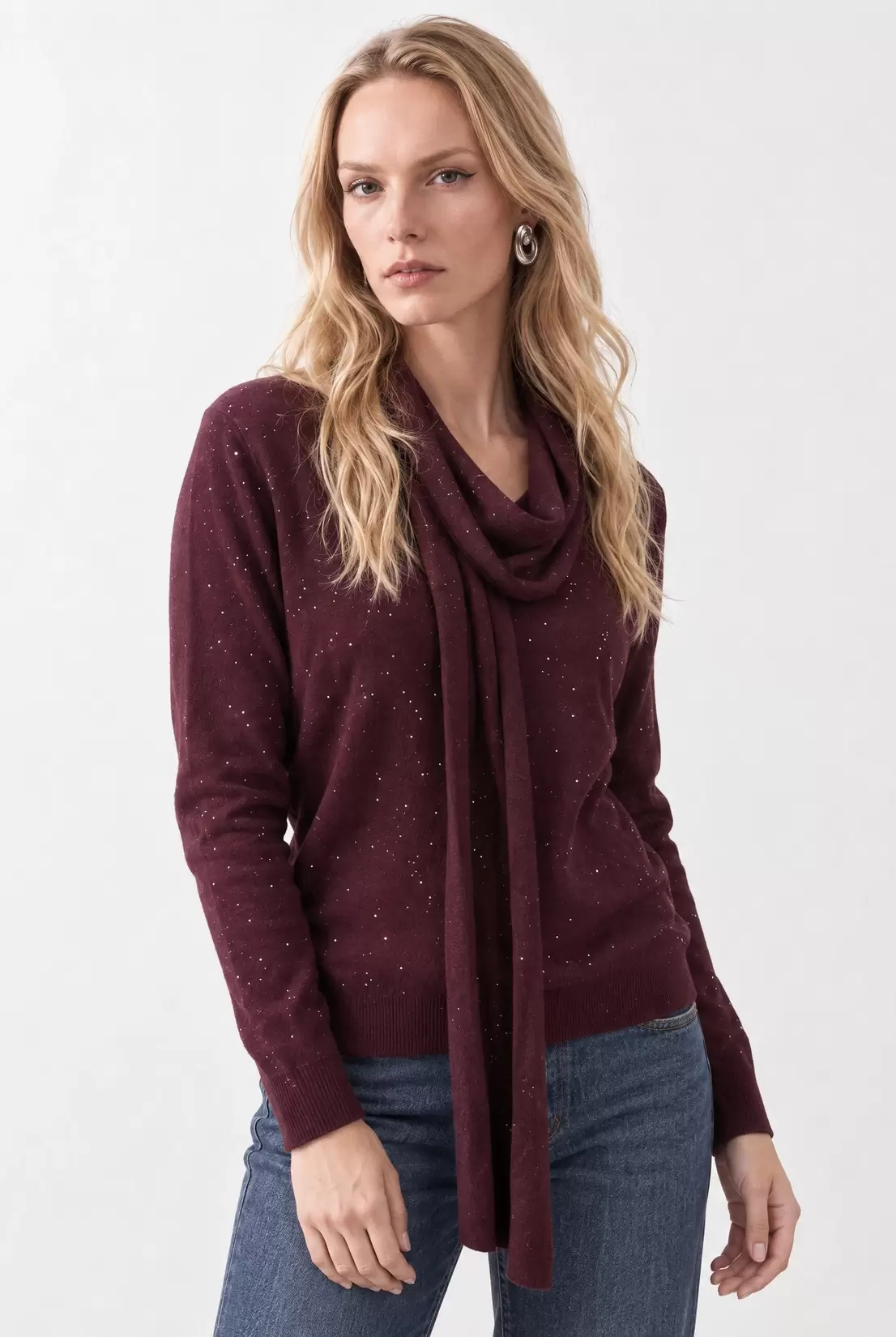 Knitted top with sequins and scarf
