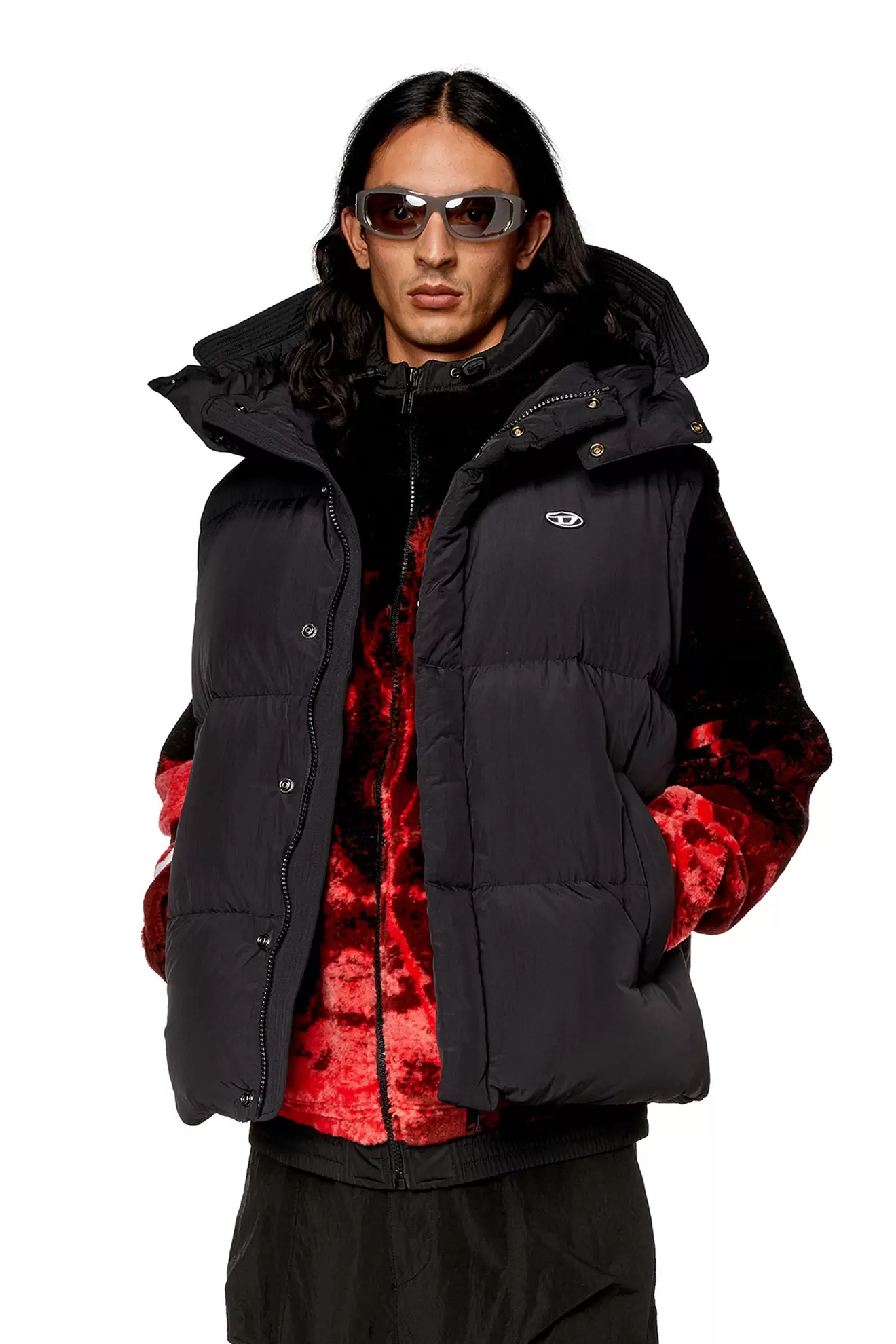 Down vest in recycled nylon taslan