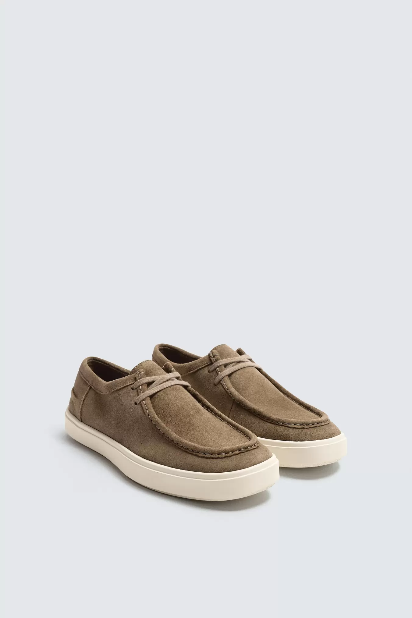 CASUAL LEATHER SHOES