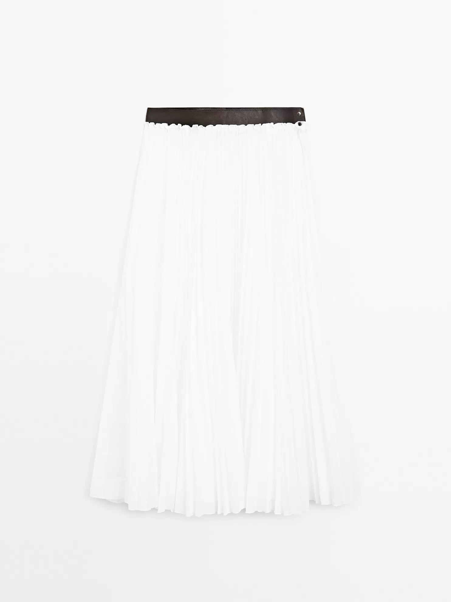 Pleated skirt with leather detail