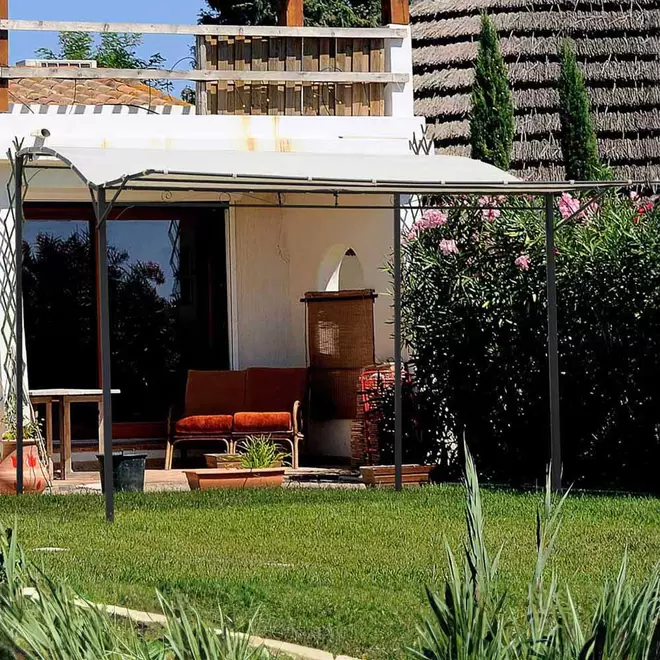 Outsunny 3 x 2.5m White Metal Pergola