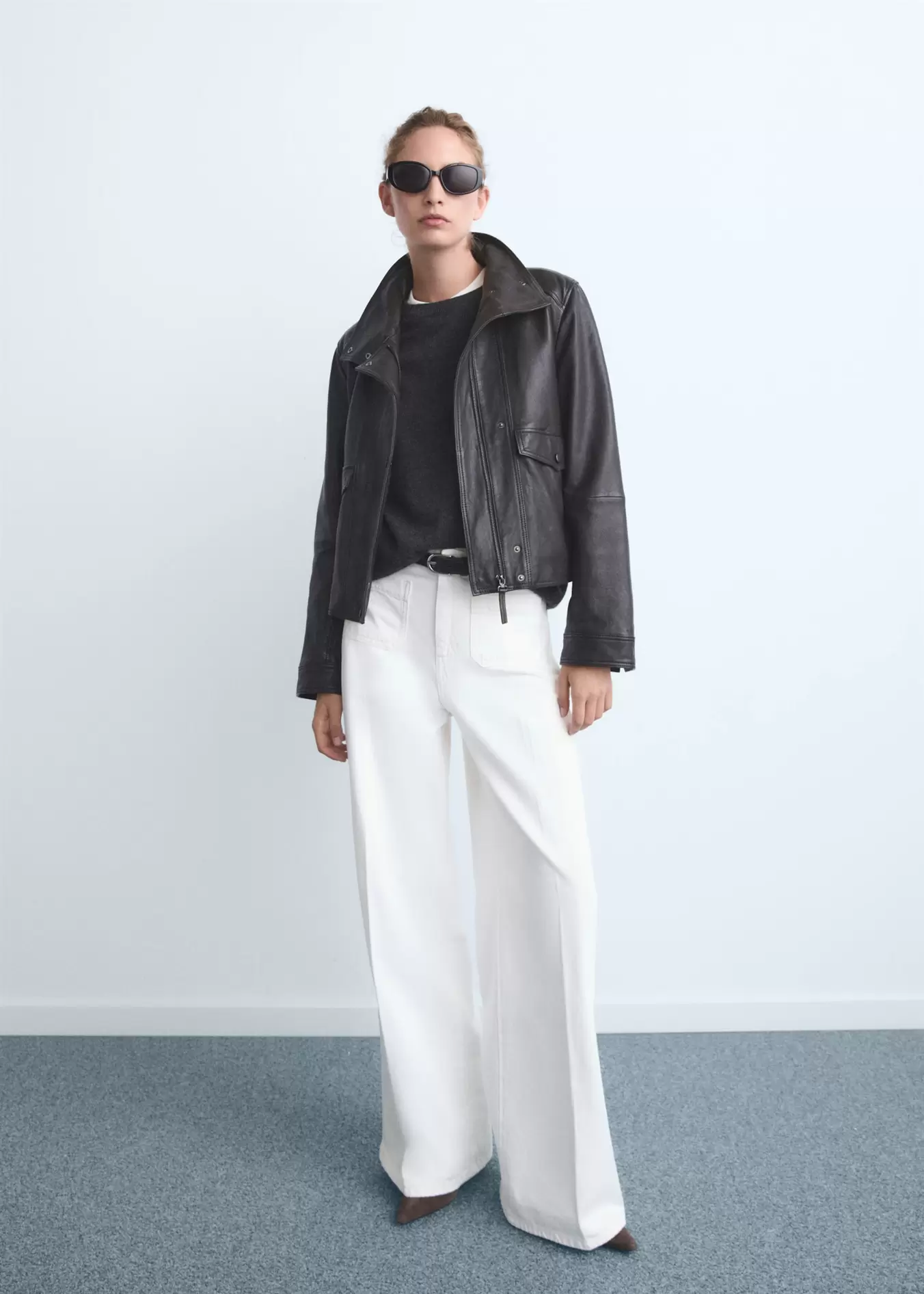 High-rise wide legjeans with pockets