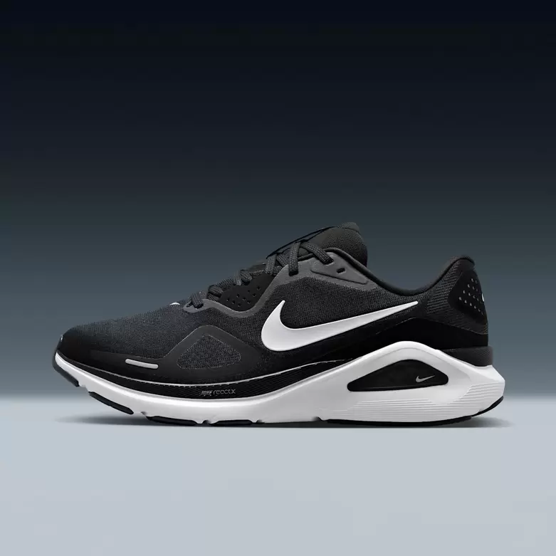 Nike Structure 26