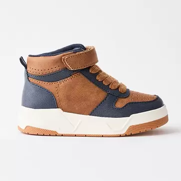 Boys sneakers