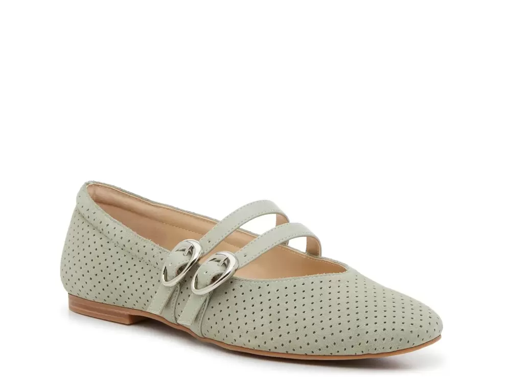 Aretha Mary Jane Flat