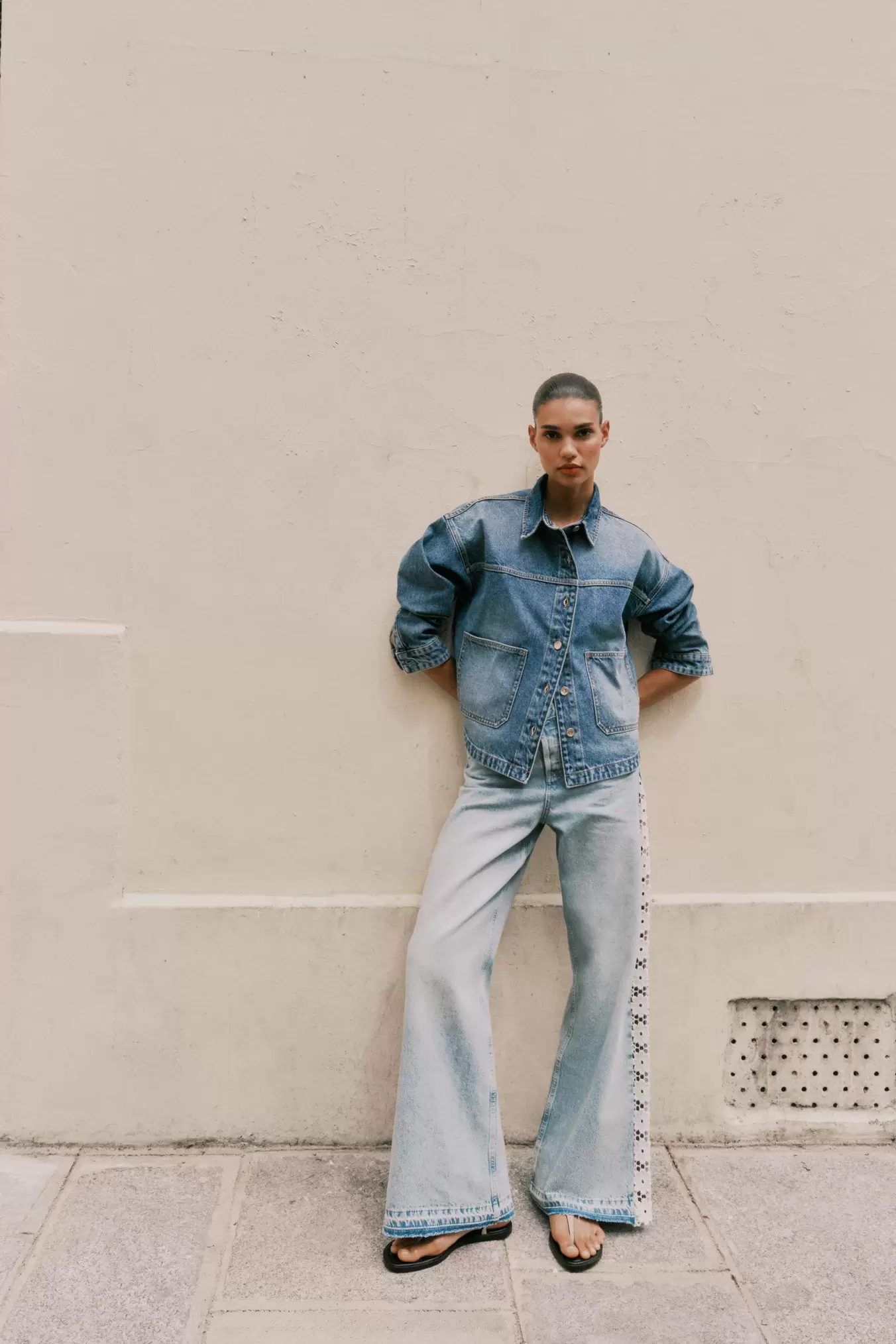 Z1975 HIGH WAIST WIDE LEG JEANS WITH CROCHET DETAIL