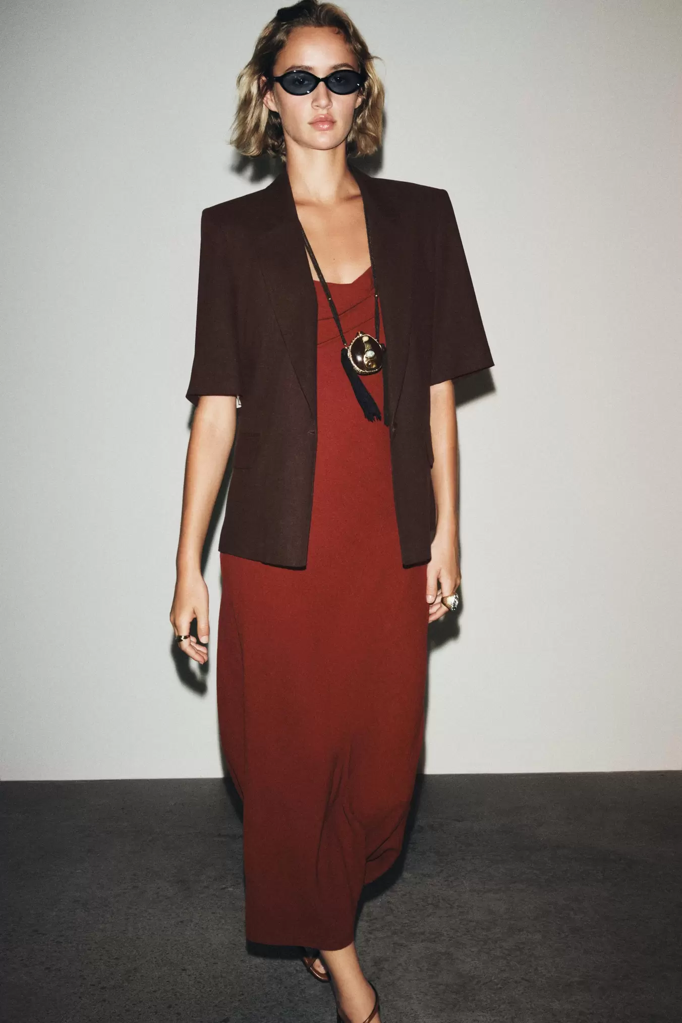 SHORT SLEEVE LINEN BLAZER