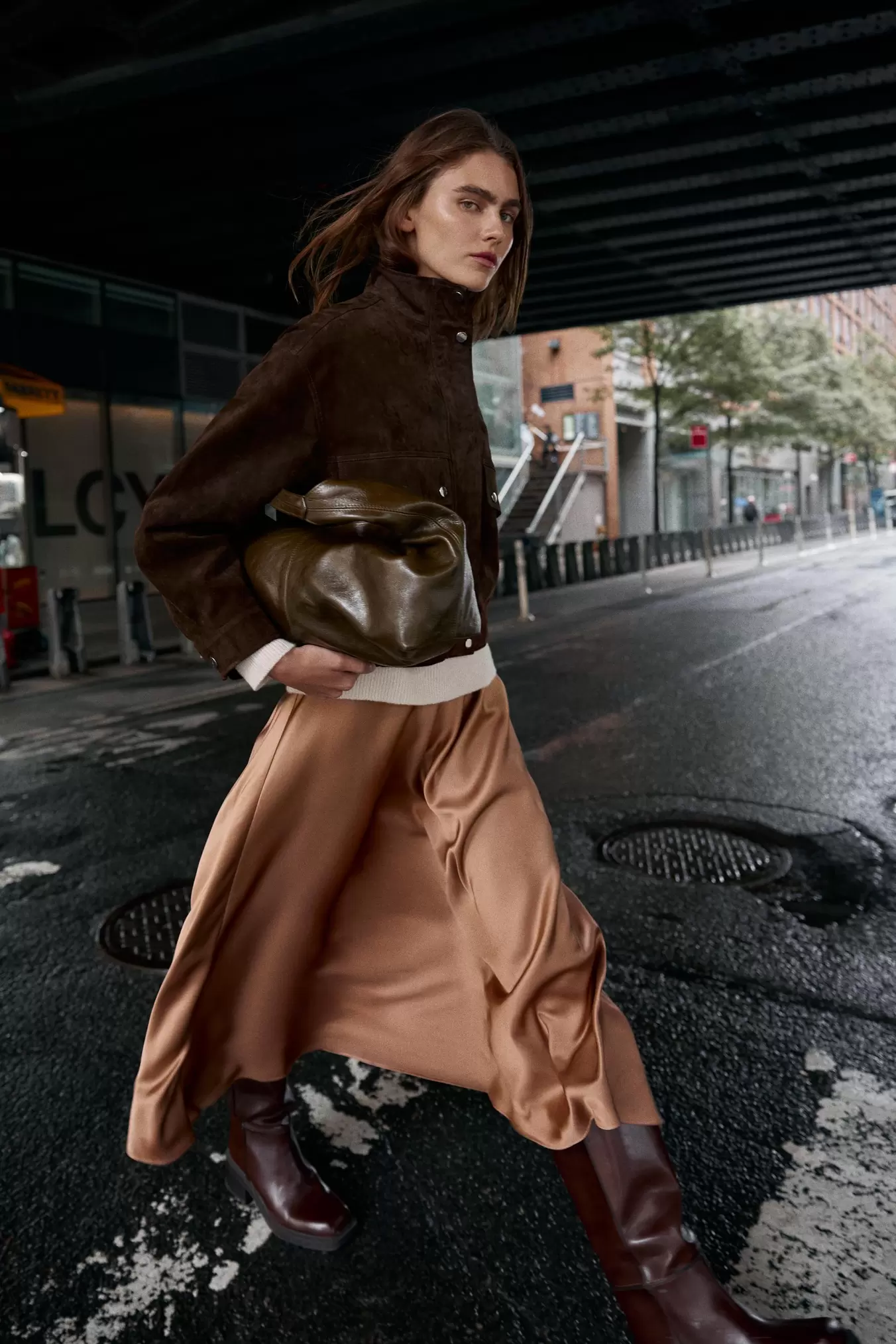 SATIN MIDI SKIRT
