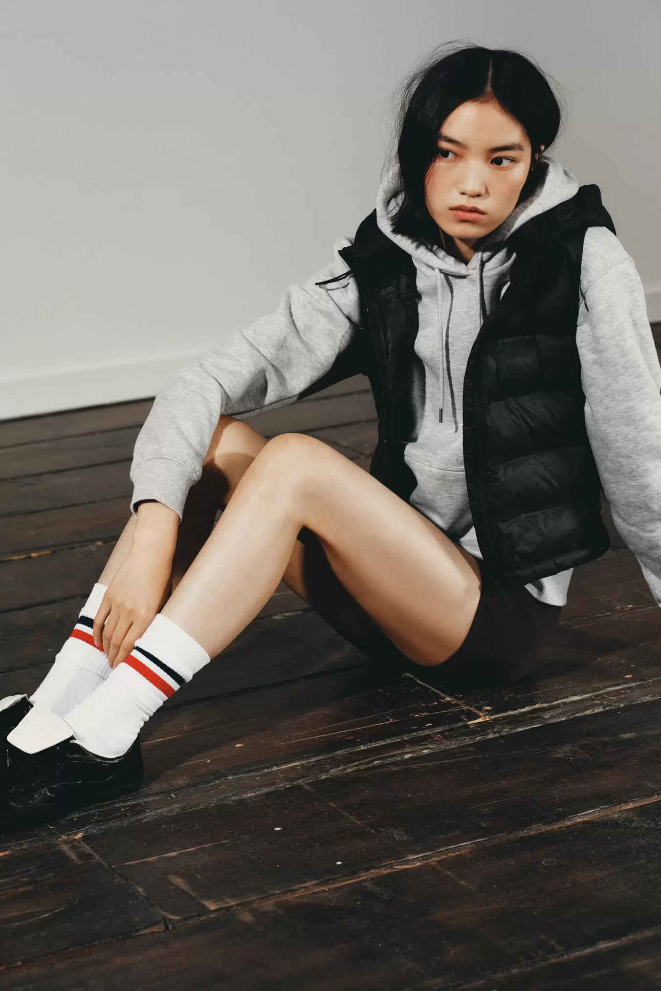 CONTRASTING PADDED VEST
