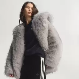 Price$400FUR JACKETWomen's Originals