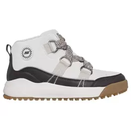 Relaxed Fit: Yana - Collins Landing